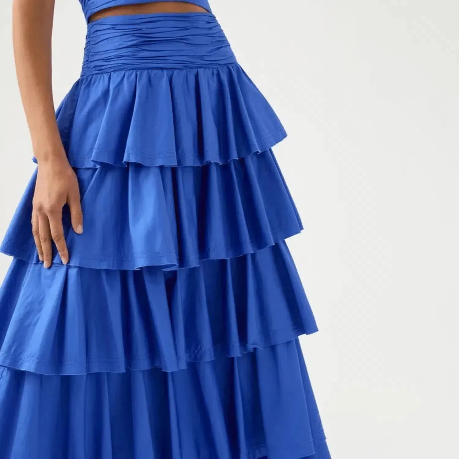 Liberté Luxe Set – White – Flowing high-waisted skirt