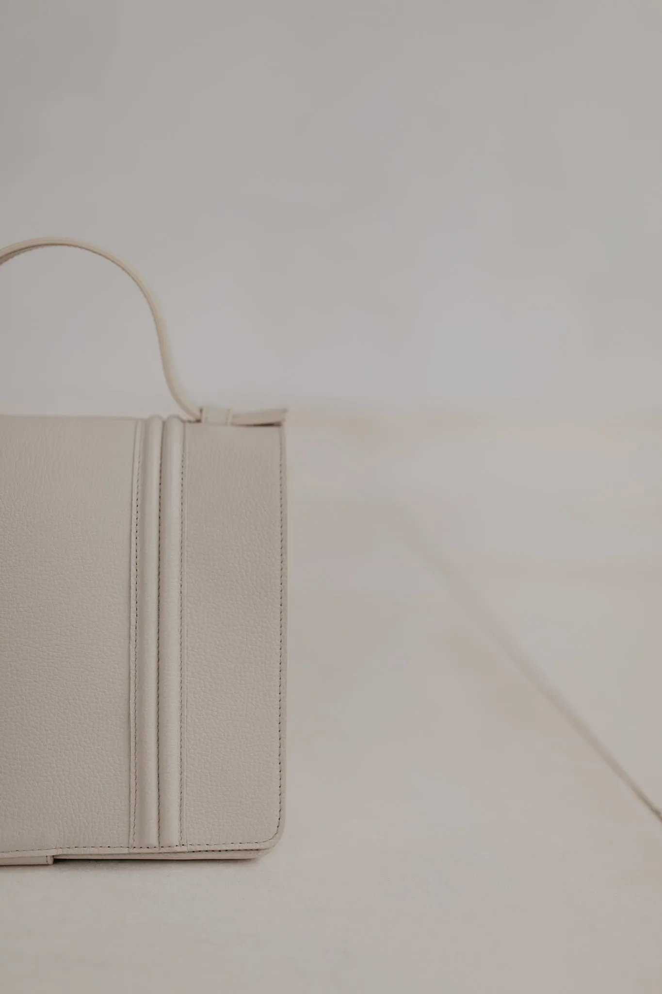 Mini Briefcase | Doublé White Structured