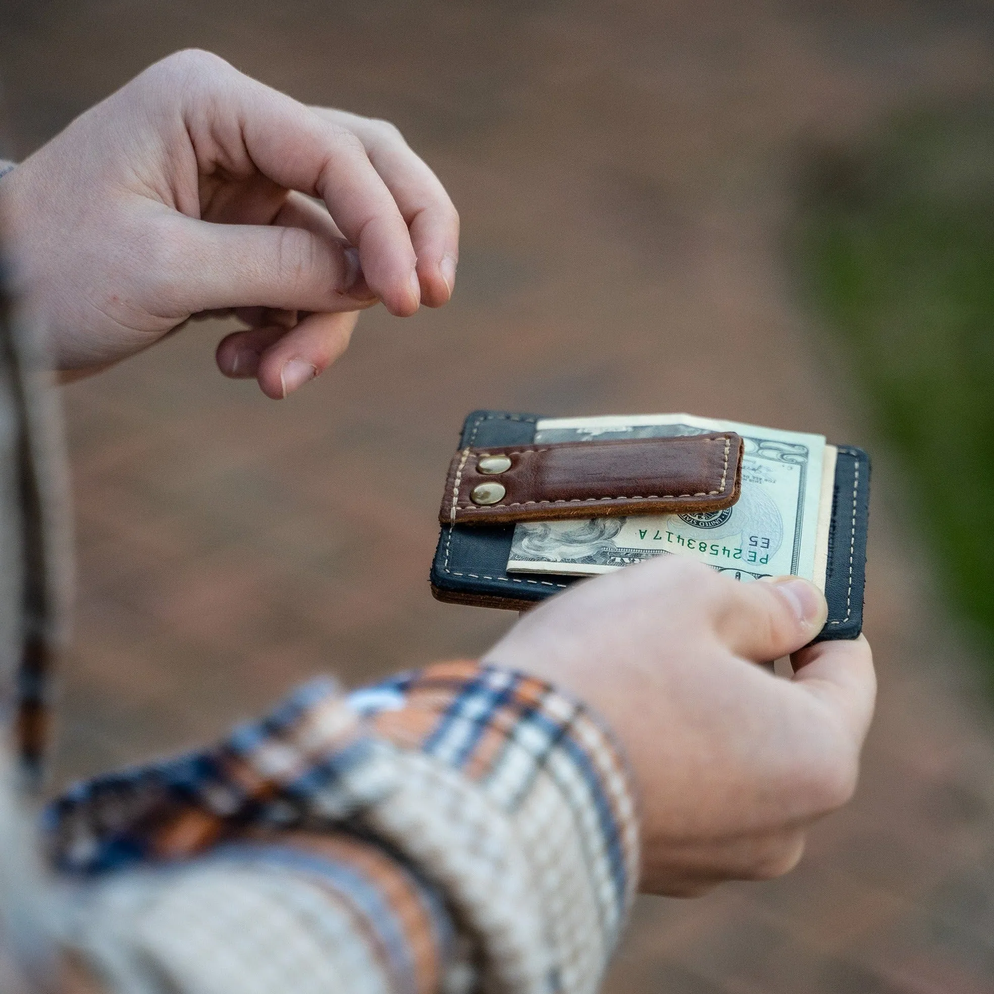 The Levi Fine Leather Vertical Magnetic Money Clip Wallet