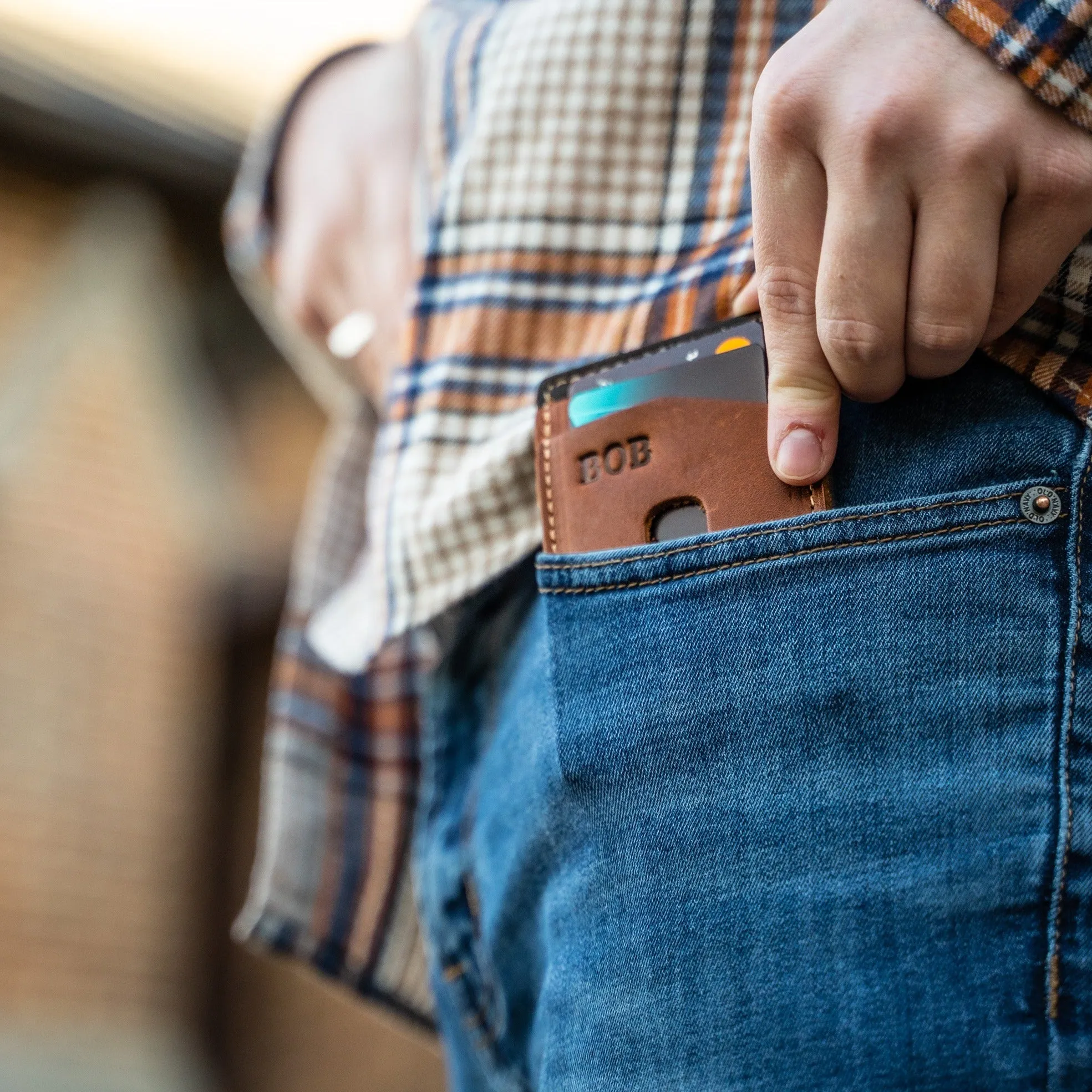 The Levi Fine Leather Vertical Magnetic Money Clip Wallet
