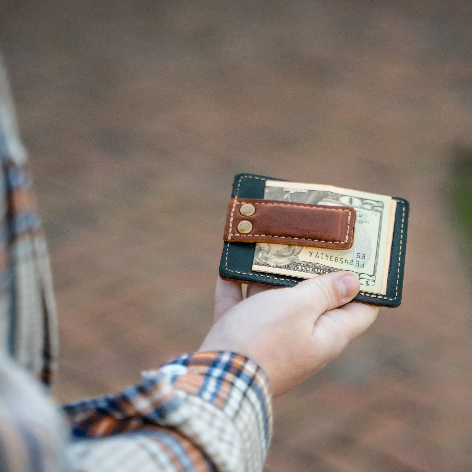 The Levi Fine Leather Vertical Magnetic Money Clip Wallet